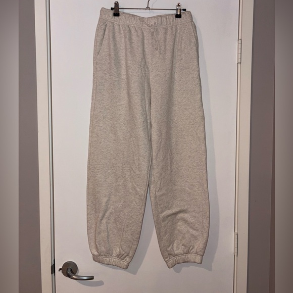 Aritzia Pants - Aritzia TNA Cream Jogger Sweatpants